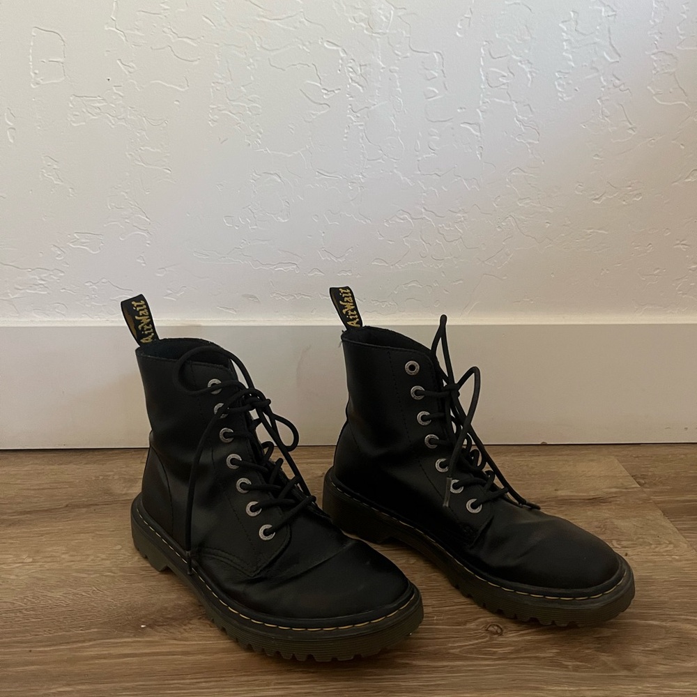 Black Lace-Up Doc Marten Boots - Picture 3 of 5